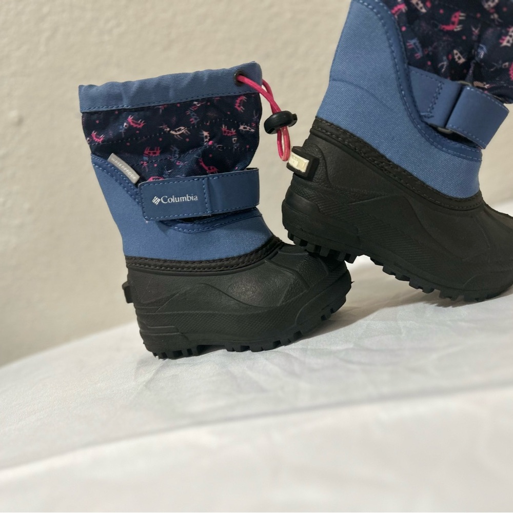Columbia Kids' Blue and Black Snow Boots